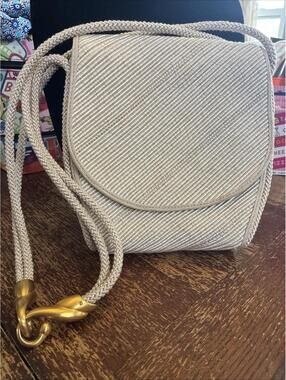 Vintage 80s DE VECCHI by Hamilton Hodge Handbag  Sand Tan Made in Italy.